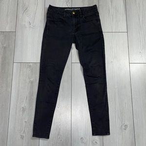 American Eagle Outfitters Super Super Stretch black AEO sateen Jeggings size 6